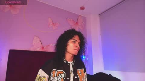 Snapshot of vnuss__ chatting on 06.24.26 VENUS online show from 06.24.26
