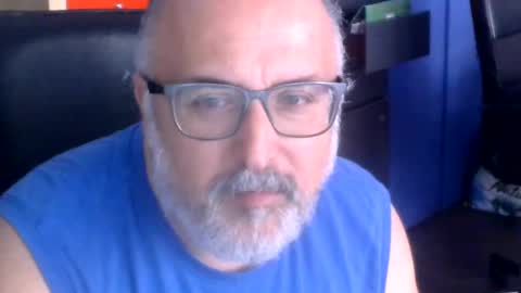Snapshot of volpi72 chatting on 06.17.26 volpi72 online show from 06.17.26