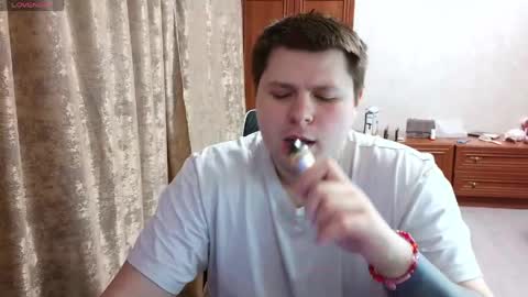 Snapshot of volshebnik_130 chatting on 03.21.26 Volshebnik1302 online show from 03.21.26