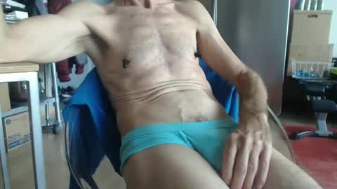 Snapshot of voltups chatting on 12.17.24 VOLT UPS online show from 12.17.24