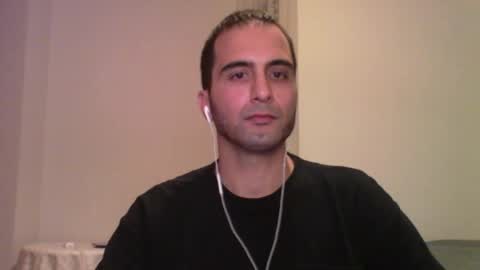 Snapshot of volve5 chatting on 04.18.26 volve5 online show from 04.18.26