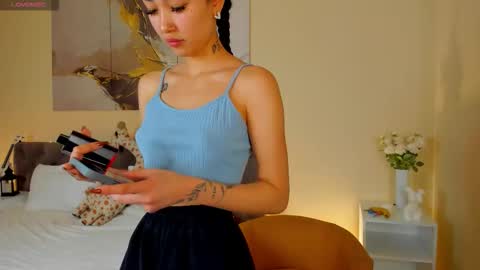 Snapshot of vonen_ray chatting on 12.14.25 Vonen online show from 12.14.25