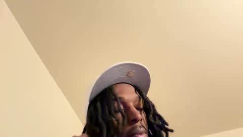 Snapshot of vonnieeb2x chatting on 10.05.25 vonnieeb2x online show from 10.05.25