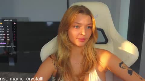 Snapshot of vopooo chatting on 07.28.26 Aliceinst magic crystalll online show from 07.28.26