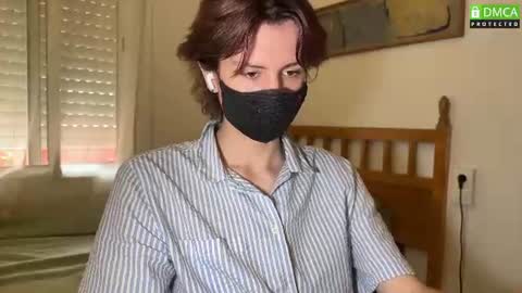 Snapshot of vornyx chatting on 07.25.26 vornyx online show from 07.25.26