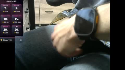 Snapshot of voterki796 chatting on 09.10.25 voterki796 online show from 09.10.25