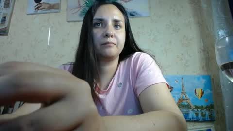 Snapshot of voulezvous_angel chatting on 06.06.26 voulezvous_angel online show from 06.06.26