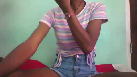 Snapshot of vounialdy chatting on 02.11.25 vounialdy online show from 02.11.25