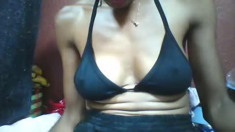 Snapshot of vounialdy chatting on 04.14.26 vounialdy online show from 04.14.26