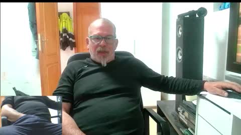 Snapshot of vuda77 chatting on 03.01.26 oscar online show from 03.01.26