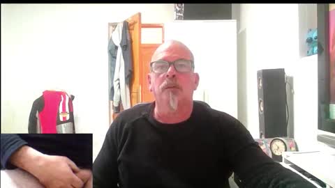 Snapshot of vuda77 chatting on 03.15.26 oscar online show from 03.15.26