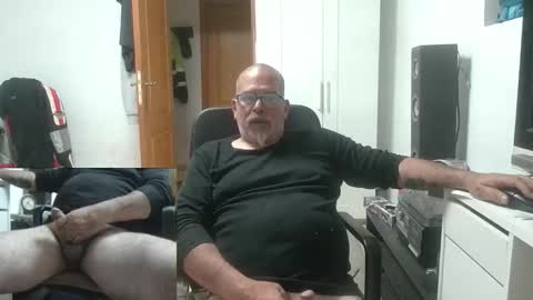 Snapshot of vuda77 chatting on 03.28.26 oscar online show from 03.28.26