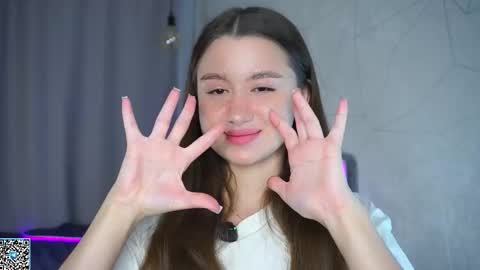 Snapshot of vvilly_wonka chatting on 10.28.25 Ethal - thank you for thumb up online show from 10.28.25