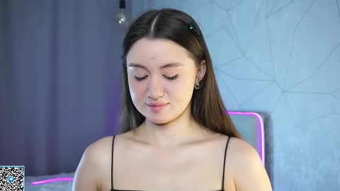 Snapshot of vvilly_wonka chatting on 11.21.25 Ethal - thank you for thumb up online show from 11.21.25