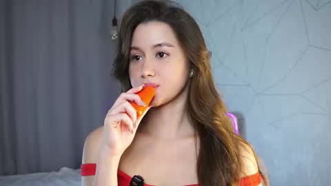 Snapshot of vvilly_wonka chatting on 11.25.25 Ethal - thank you for thumb up online show from 11.25.25