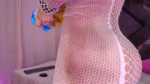 Snapshot of vvioleta_ chatting on 01.11.25 Violeta online show from 01.11.25