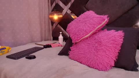 Snapshot of vvioleta_ chatting on 01.11.25 Violeta online show from 01.11.25