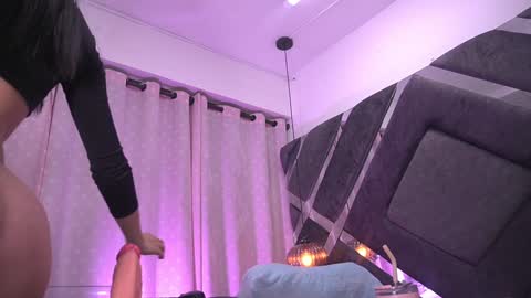 Snapshot of vvioleta_ chatting on 01.28.25 Violeta online show from 01.28.25