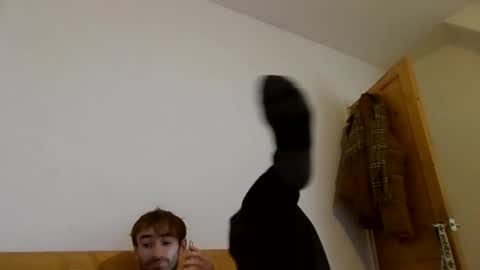 Snapshot of vwelad6969 chatting on 12.30.24 hung boy online show from 12.30.24