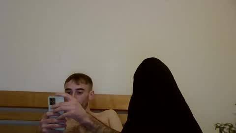 Snapshot of vwelad6969 chatting on 02.01.25 hung boy online show from 02.01.25