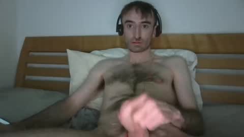 Snapshot of vwelad6969 chatting on 03.09.25 hung boy online show from 03.09.25