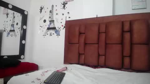 Zafiroo online show from 02.24.26