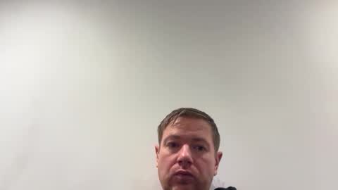 Snapshot of w919 chatting on 12.14.25 V online show from 12.14.25