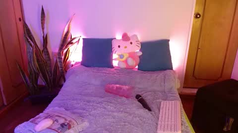 kitty SUPORT ME AND MY BABY SINGLE MOMY online show from 09.13.25