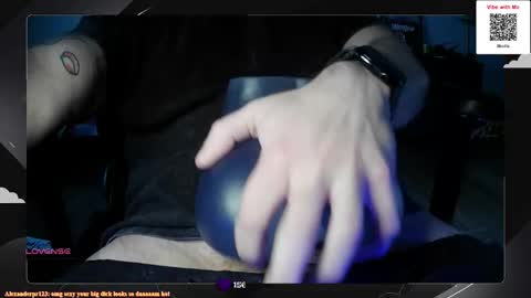 Snapshot of waavves chatting on 12.16.25 waavves online show from 12.16.25