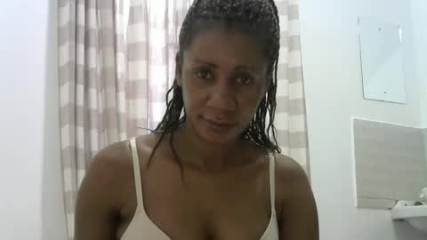 Snapshot of wakanda_goddess chatting on 02.05.25 wakanda_goddess online show from 02.05.25