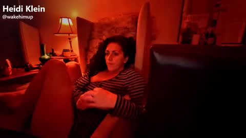 wakehimup online show from 11.26.25