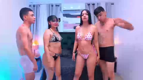 Sofia  Thiago online show from 09.24.25