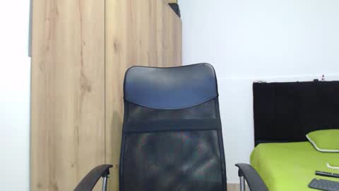 WALTER BROWN  online show from 11.24.25