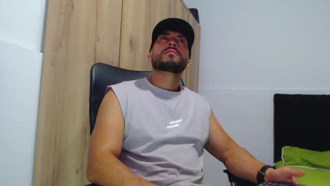 WALTER BROWN  online show from 12.05.25