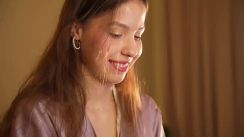 Wendy. Hello Honeys Ill see you 2nd 5th 7th this week love you3 online show from 01.10.26