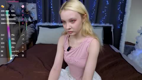 Emi online show from 12.23.25