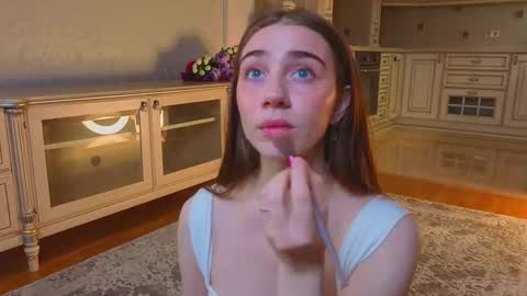 hello guys im Lilian online show from 09.26.25