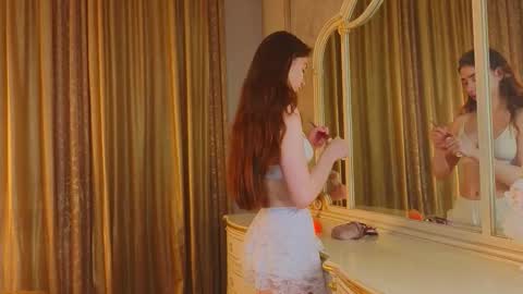 hello guys im Lilian online show from 11.12.25