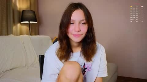 Snapshot of wanettabal chatting on 09.10.25 Betti online show from 09.10.25