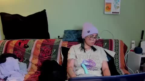 Waningrose  Lu online show from 02.19.25