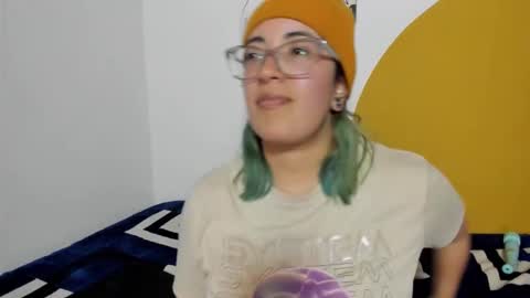 Waningrose  Lu online show from 11.20.25