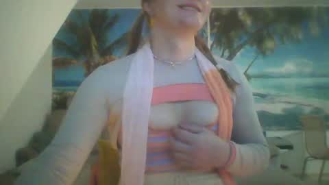 Snapshot of wannafeelitall chatting on 01.09.25 Emilia inst  online show from 01.09.25