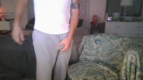 Snapshot of wantmymantofukme chatting on 09.25.25 wantmymantofukme online show from 09.25.25