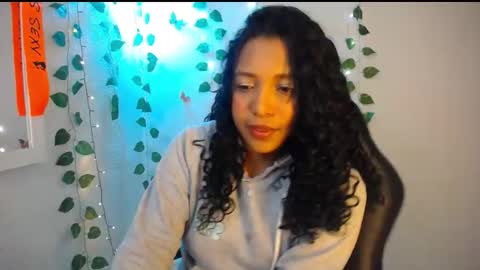 Snapshot of warisgoddes chatting on 05.30.26 EMILY online show from 05.30.26
