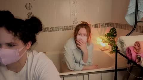 lira and flo online show from 01.14.26