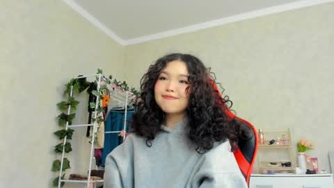 Snapshot of wastforu chatting on 12.12.24 wastforu online show from 12.12.24