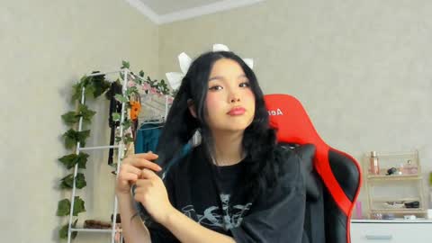 Snapshot of wastforu chatting on 12.17.24 wastforu online show from 12.17.24