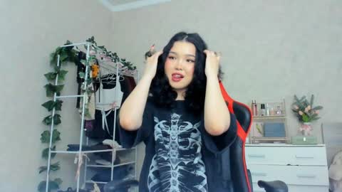 Snapshot of wastforu chatting on 01.22.25 wastforu online show from 01.22.25