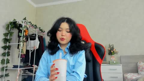 Snapshot of wastforu chatting on 01.31.25 wastforu online show from 01.31.25