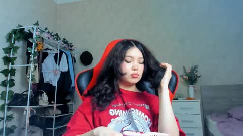 Snapshot of wastforu chatting on 02.24.25 wastforu online show from 02.24.25